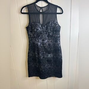 Charlotte Russe Junior’s Mini Dress L